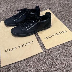 Authentic LV Louis Vuitton Damier Graphite Sneakers Shoes Men’s Size 9